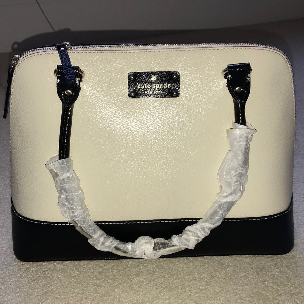 Kate Spade, Large Leather Cream & Black Tote, Gold Zipper 15"L X 11"H X 5"W